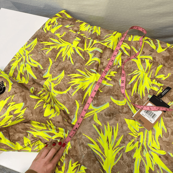 The North Face Womens 2XL Short Freedom Insulated Bib Ski Snow Waterproof Pants - Picture 7 of 16